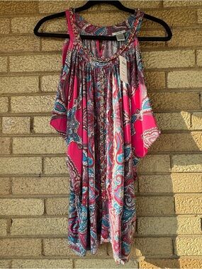 Caché Pink Paisley Sleeveless Top with Gold Chain Accents